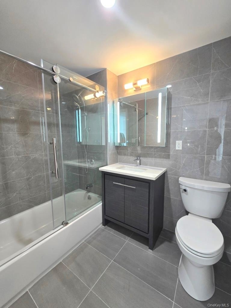 65-18 Austin Street - Photo 10
