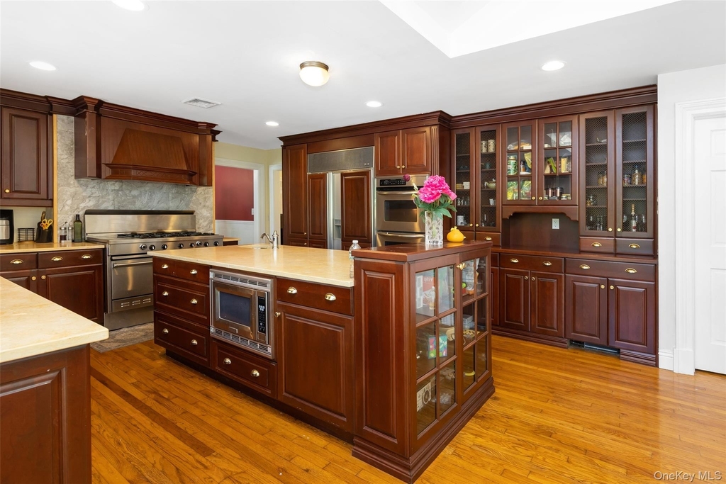 235 Centre Island Road - Photo 4