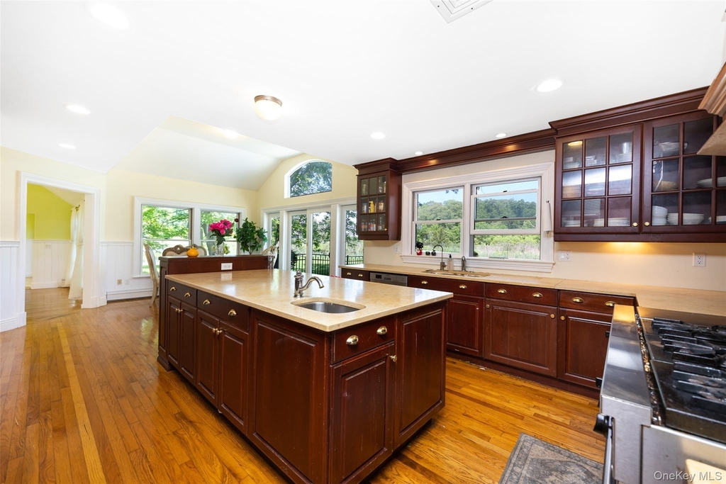 235 Centre Island Road - Photo 3