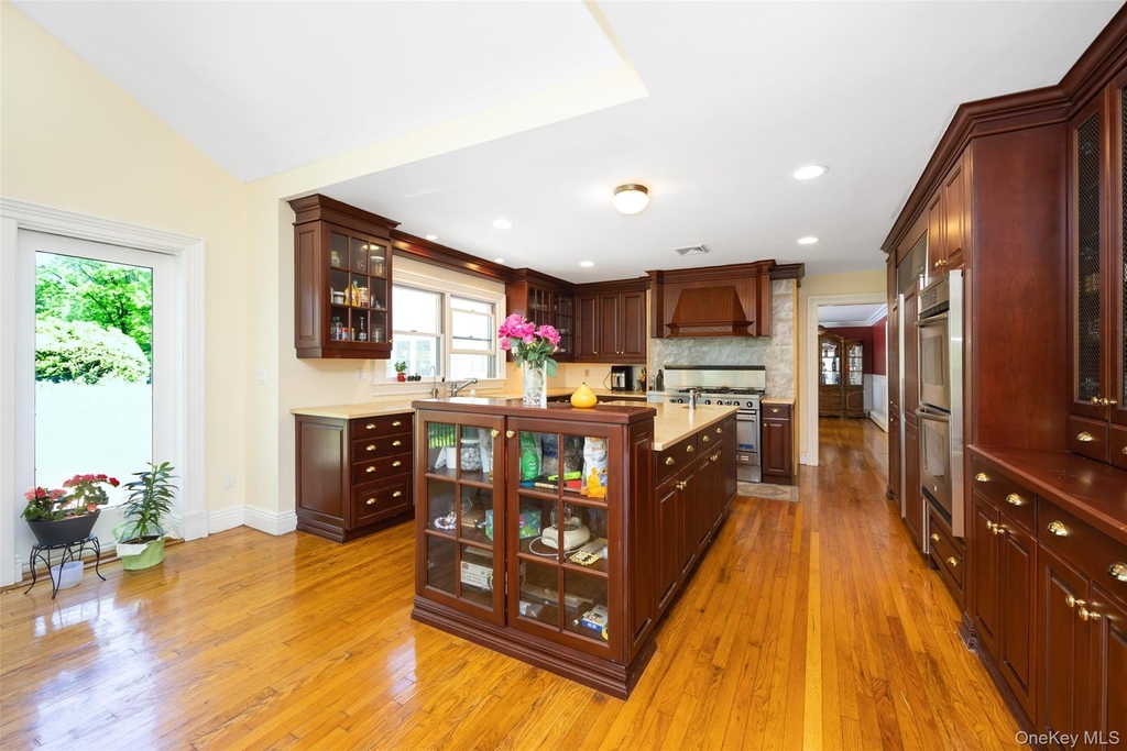 235 Centre Island Road - Photo 6