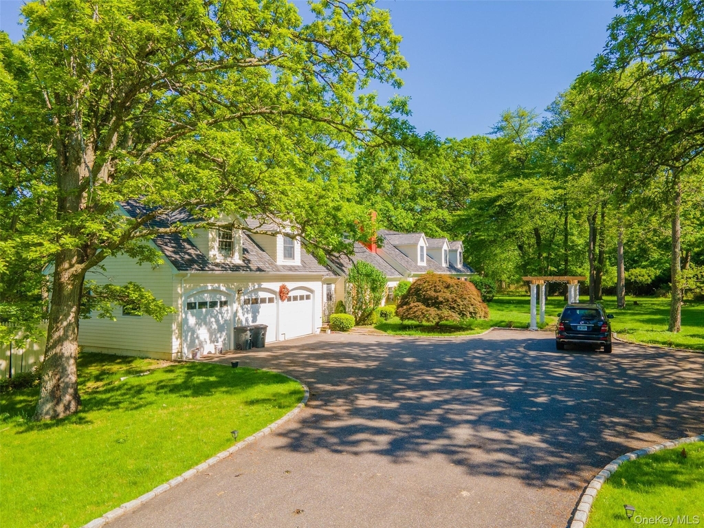 235 Centre Island Road - Photo 0