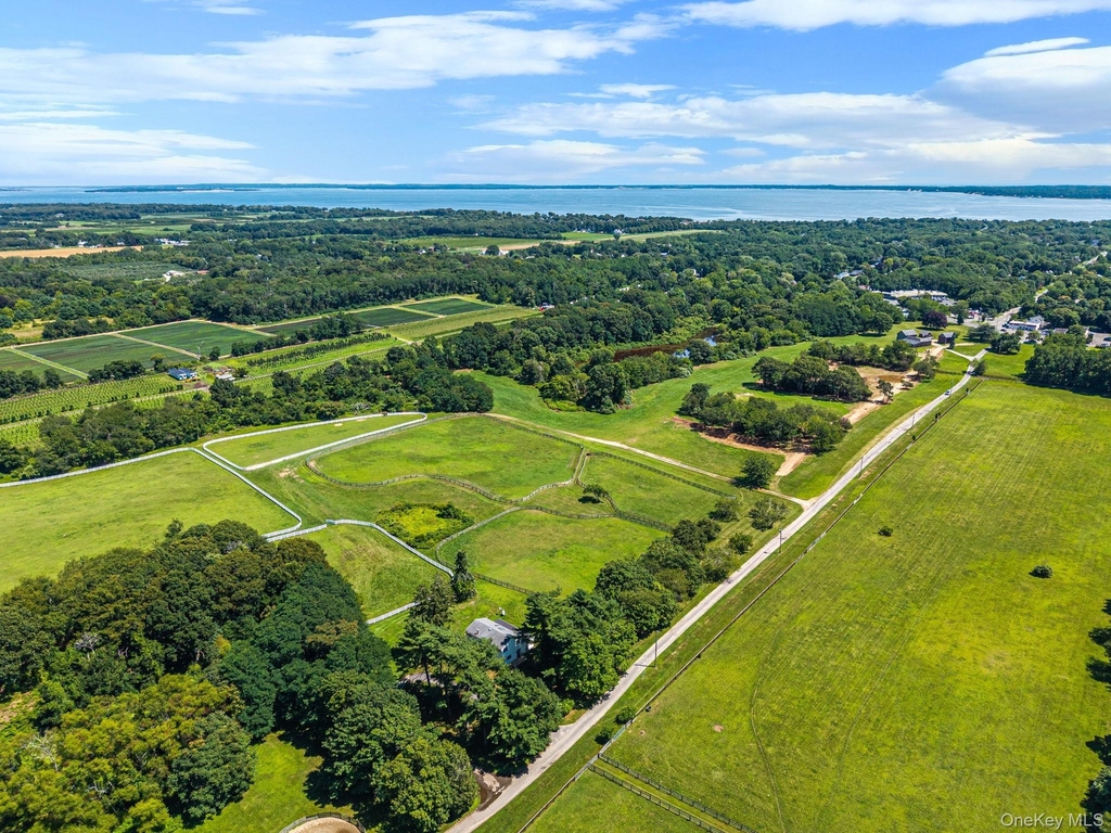 1394 Main Road - Photo 34