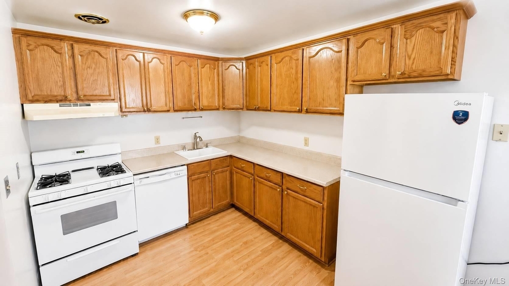 5 Fishkill Glen Drive - Photo 5