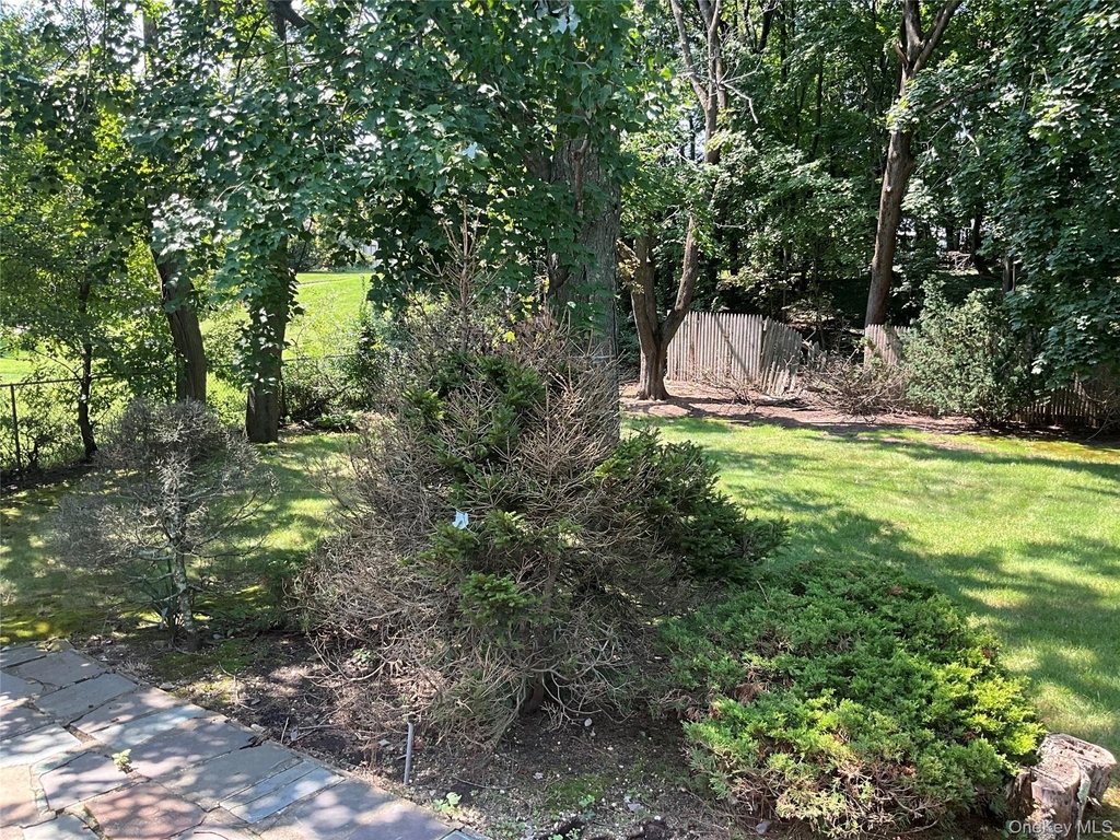 195 Central Park Road - Photo 8