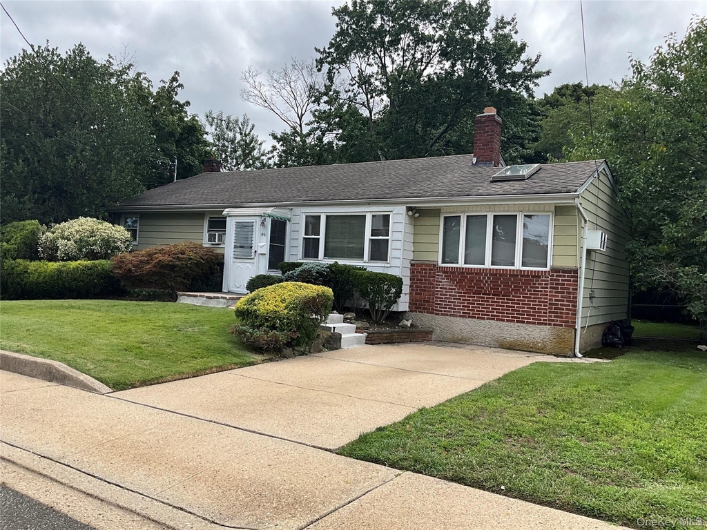195 Central Park Road - Photo 0