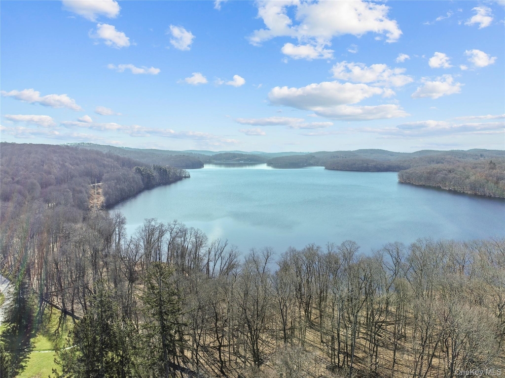 316 Vista On The Lake - Photo 0