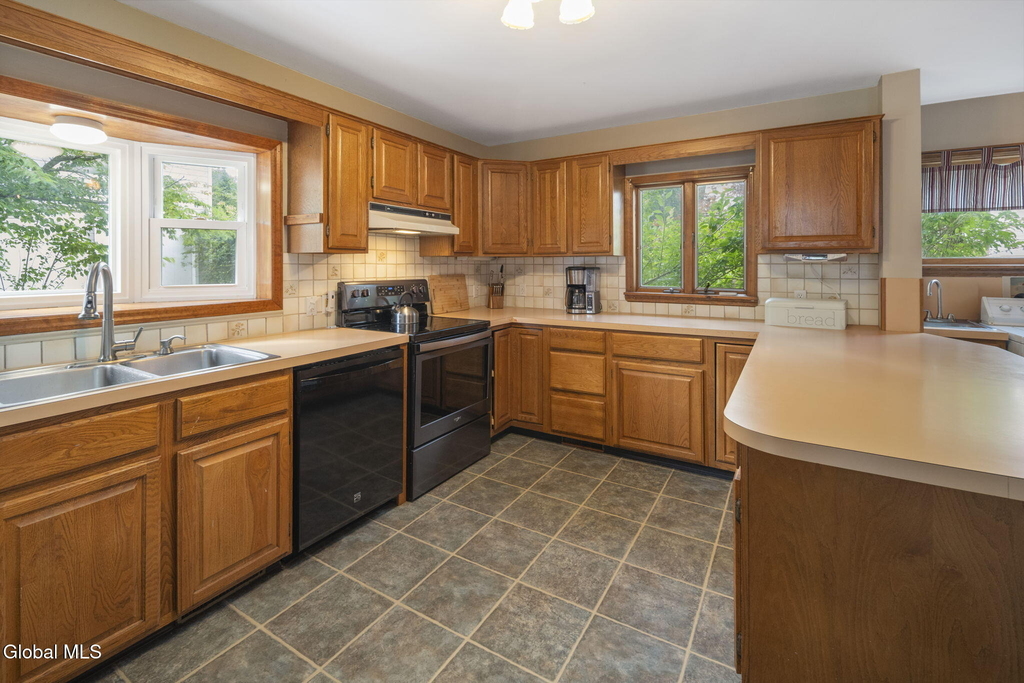 121 Washington Avenue - Photo 9