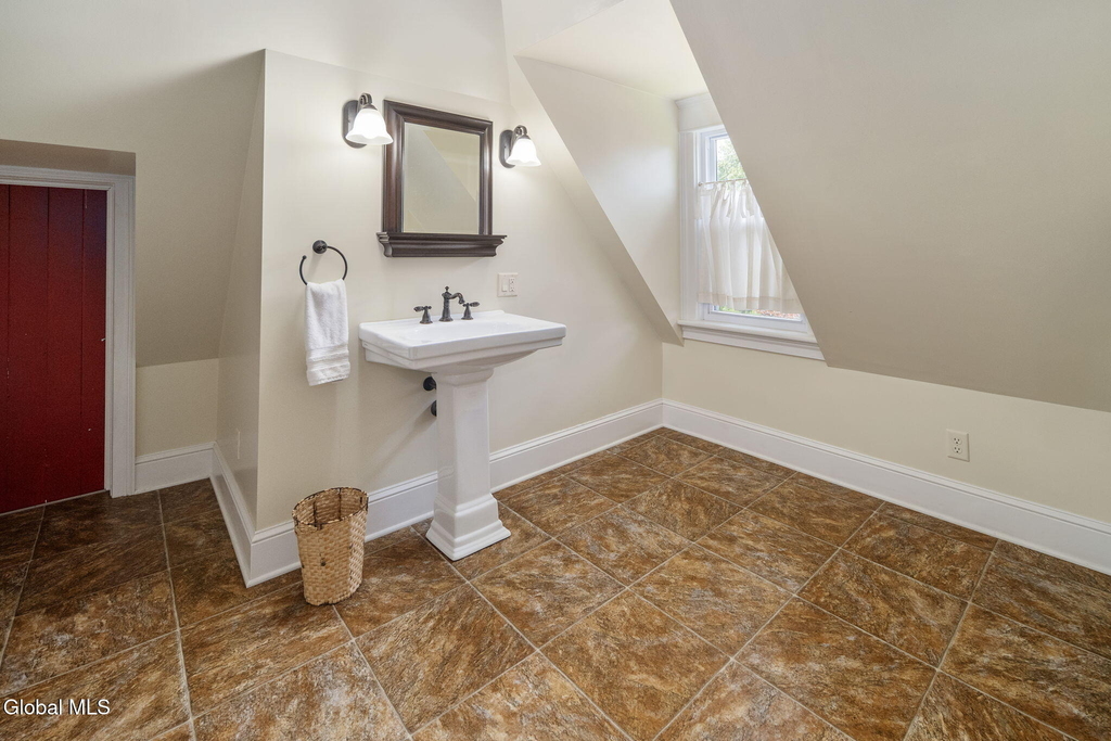 121 Washington Avenue - Photo 26
