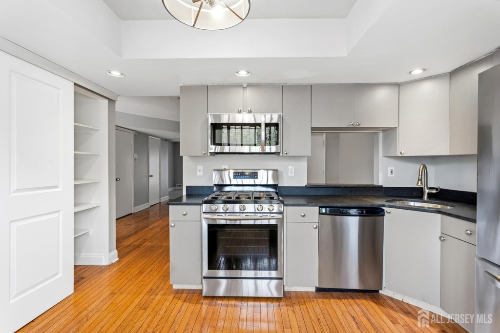 88 Wilshire Court - Photo 7