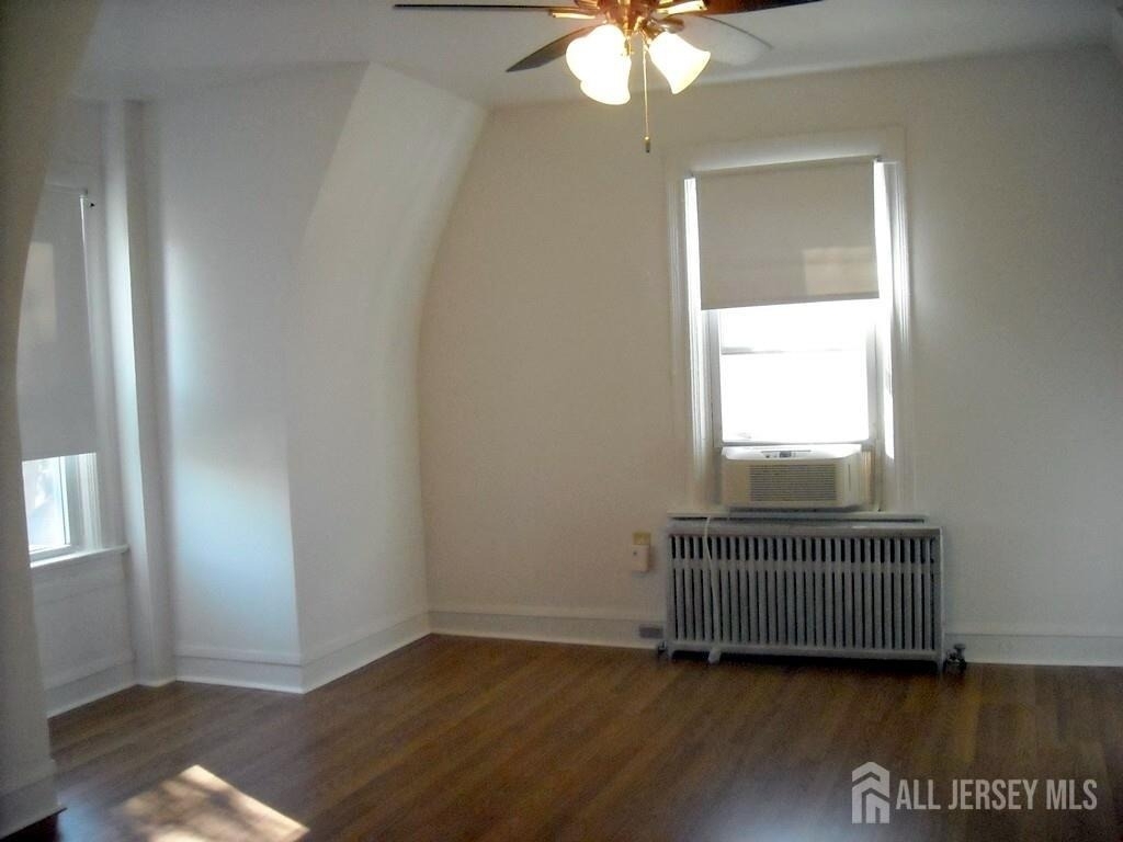 301 Penfield Place - Photo 8