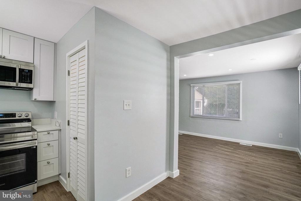 3120 Chepstow Lane - Photo 8