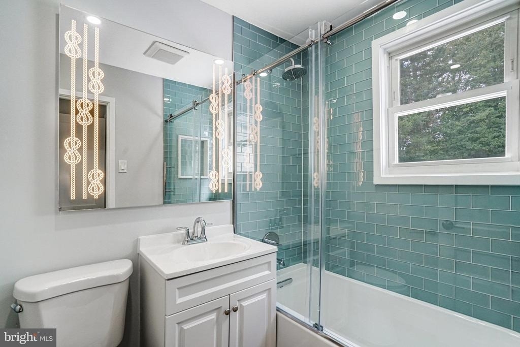 3120 Chepstow Lane - Photo 9