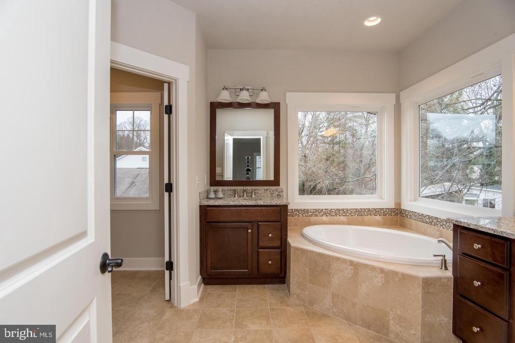 6928 Regent Lane - Photo 59