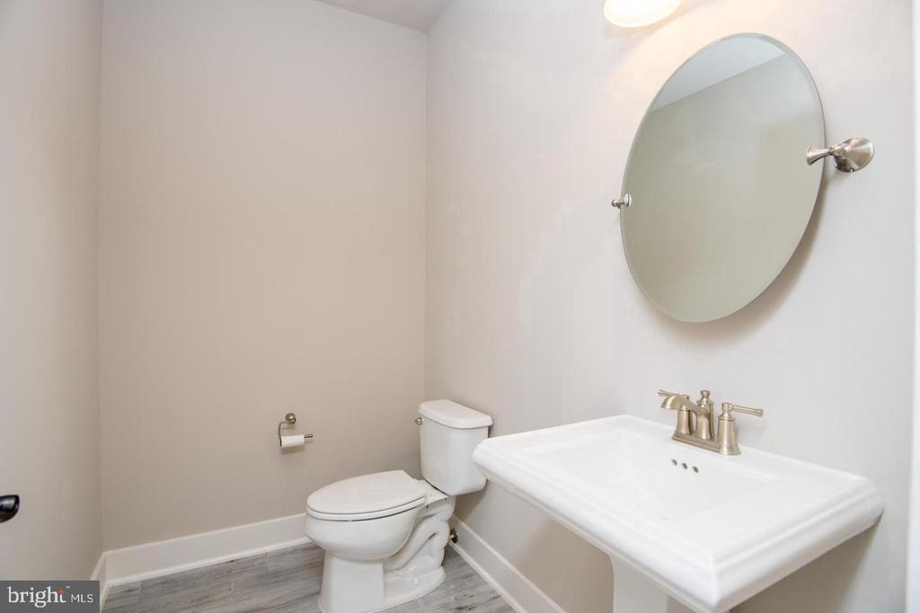 6928 Regent Lane - Photo 18