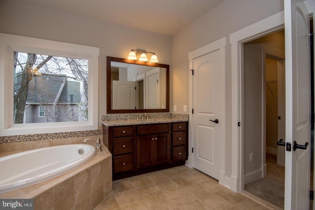 6928 Regent Lane - Photo 63