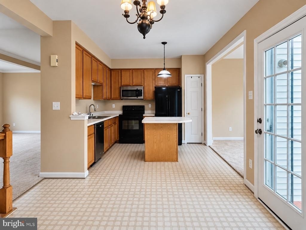 2527 Banshire Drive - Photo 3