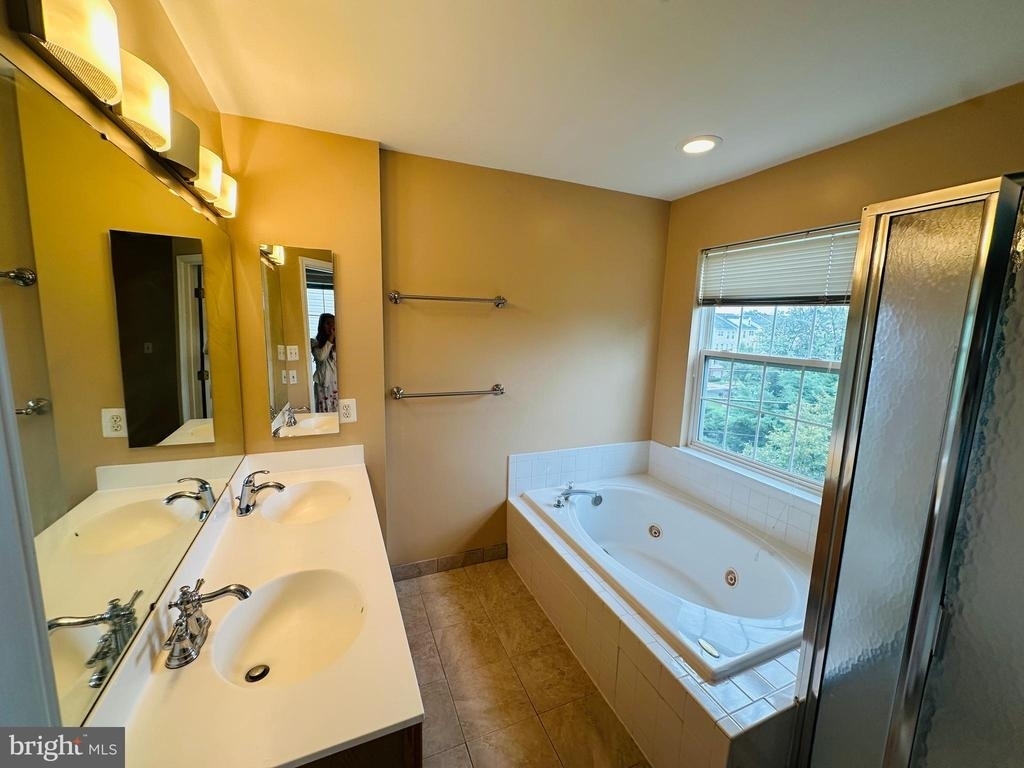 2527 Banshire Drive - Photo 27
