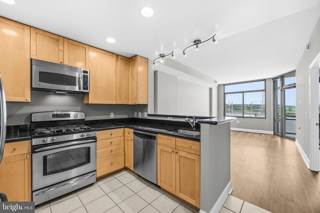 3600 S Glebe Road - Photo 0