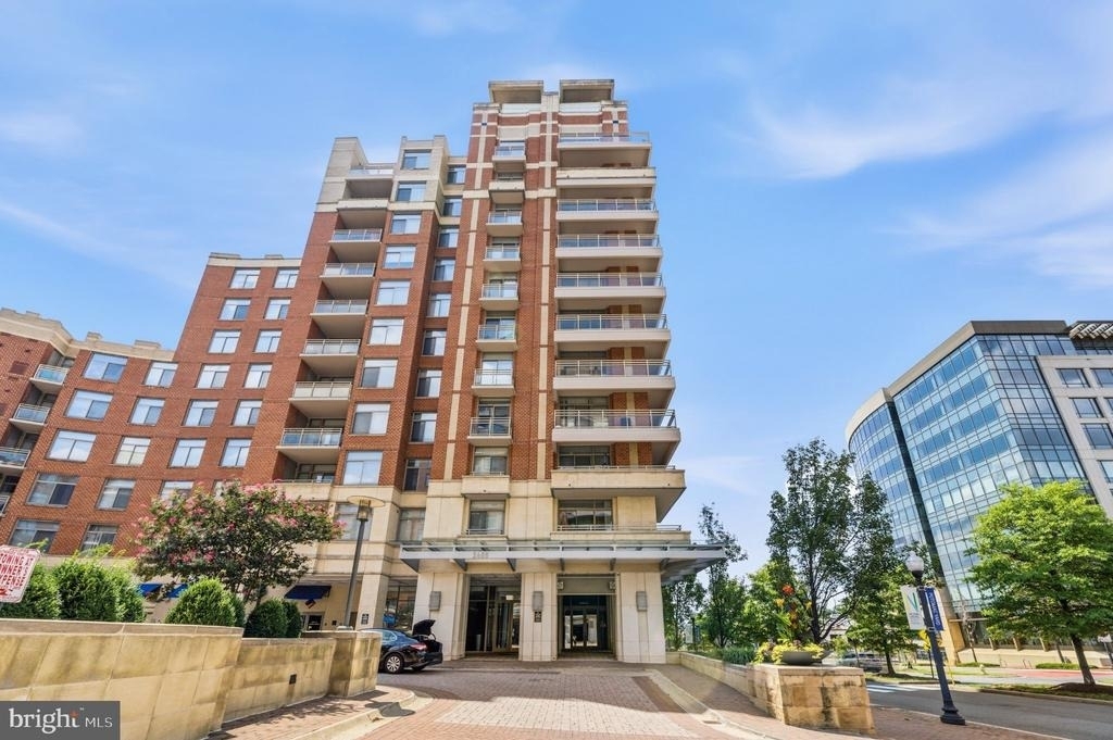 3600 S Glebe Road - Photo 3
