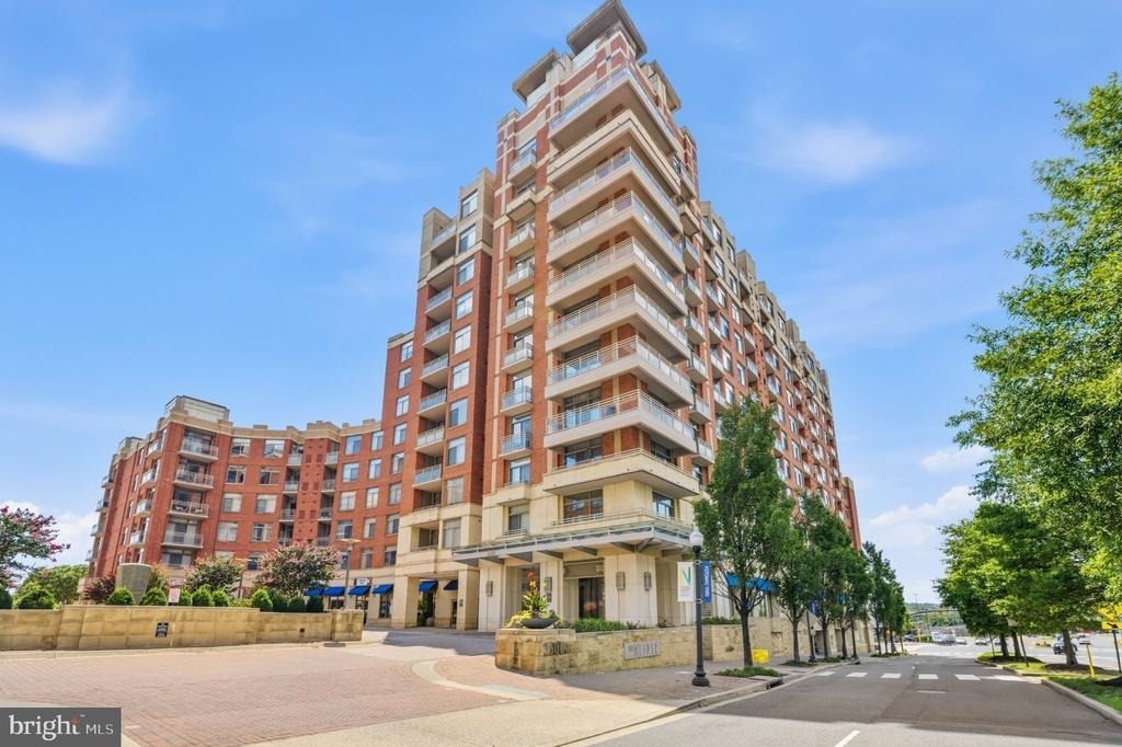 3600 S Glebe Road - Photo 2