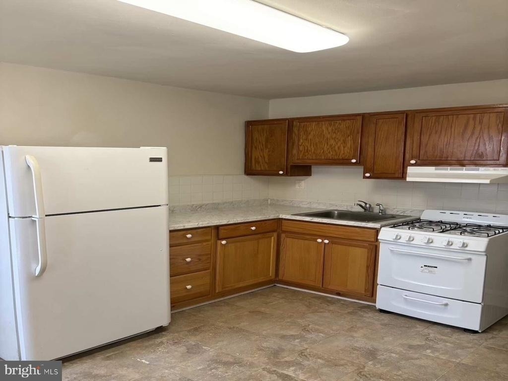 5450 Diamond Street - Photo 8