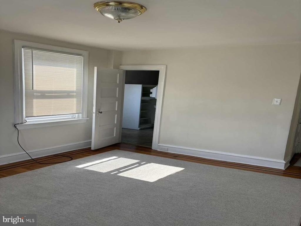 5450 Diamond Street - Photo 11