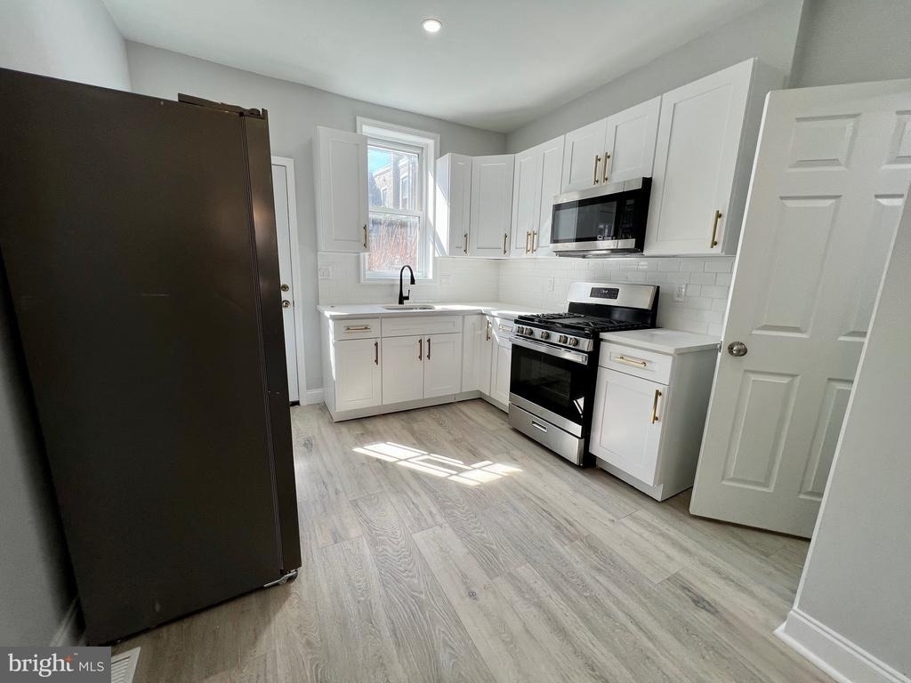 5744 Delancey Street - Photo 3