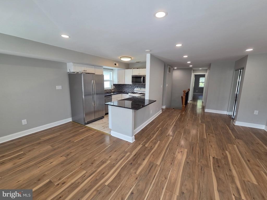 1701 Scotchbrook Drive - Photo 2