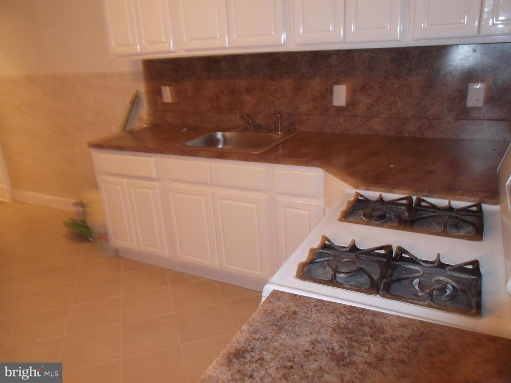 1158 Wagner Avenue - Photo 2