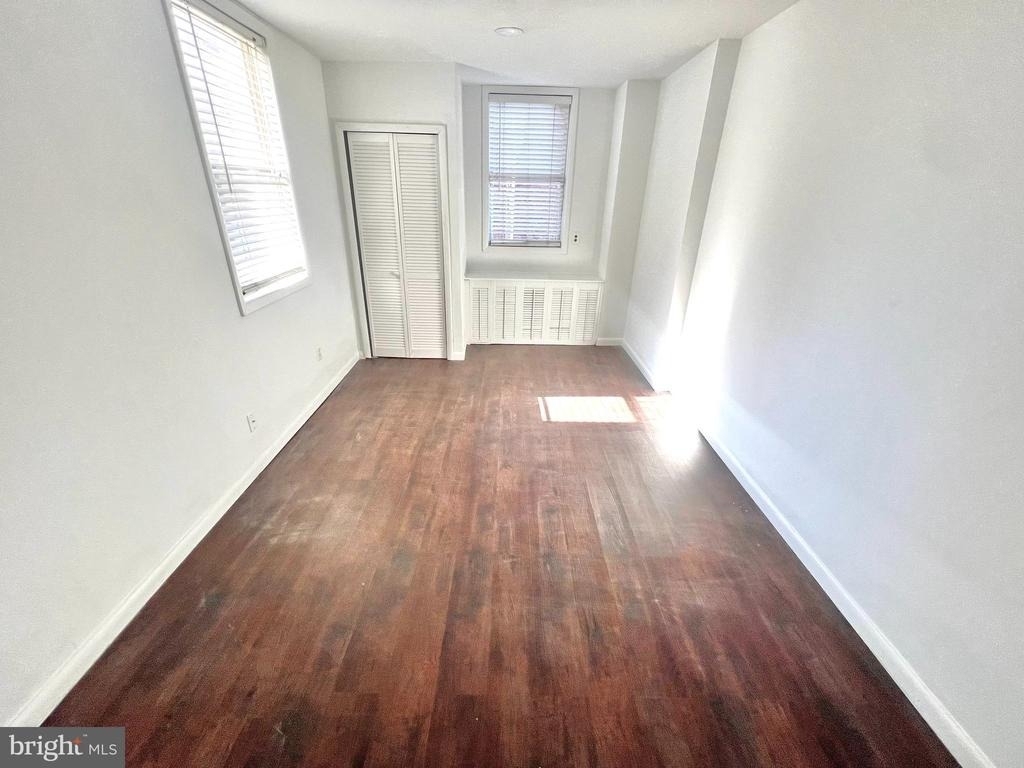 924 Catharine Street - Photo 6