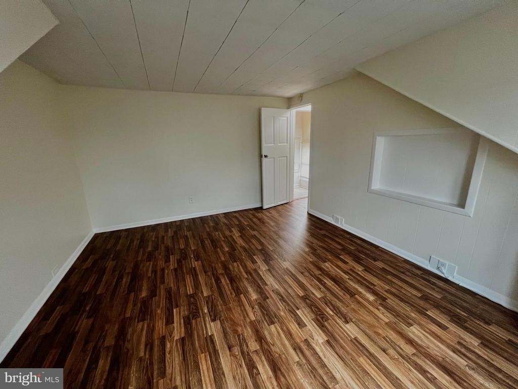109 E Main Street - Photo 6