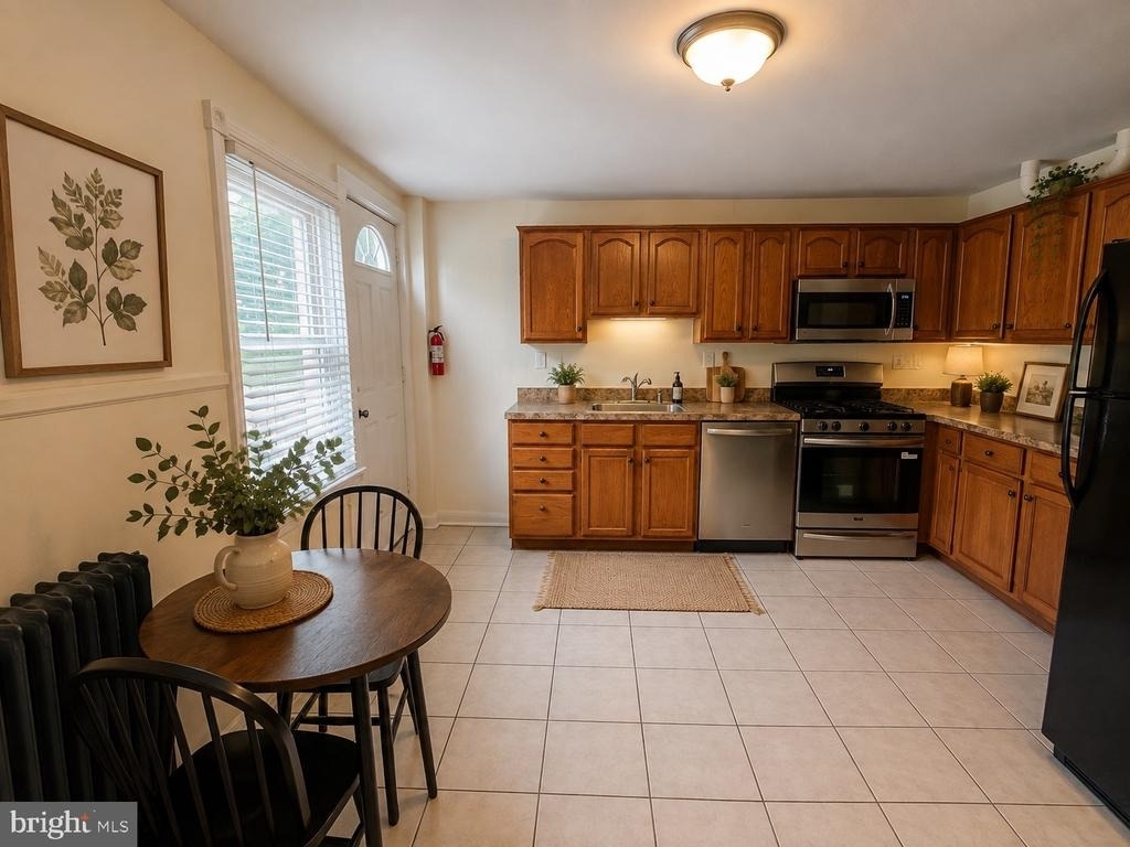 109 E Main Street - Photo 0