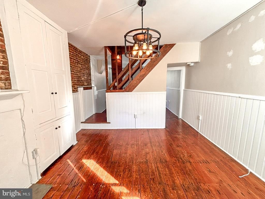 310 E Miner Street - Photo 0