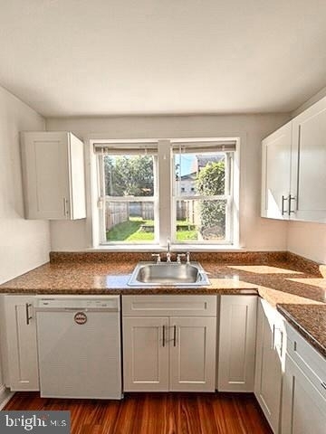 310 E Miner Street - Photo 4