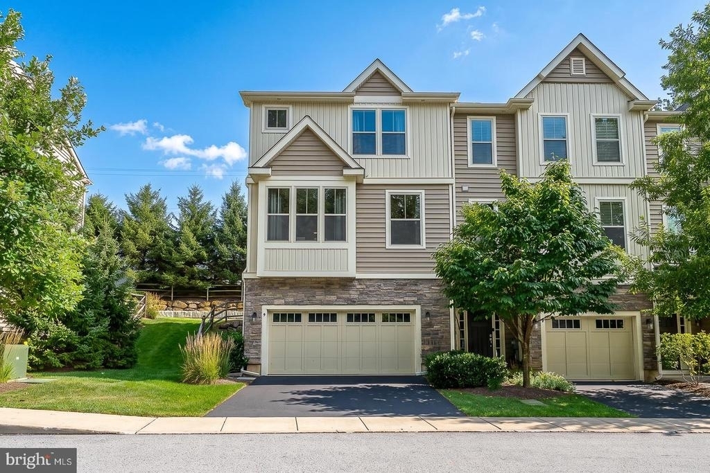 9 Treyburn Drive - Photo 0