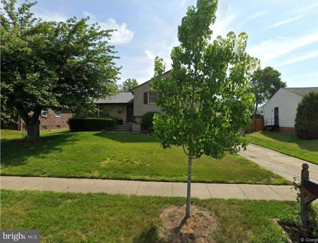 212 Weymouth Street - Photo 0
