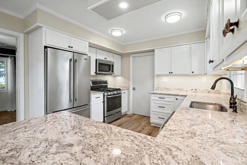 12636 Heming Lane - Photo 14
