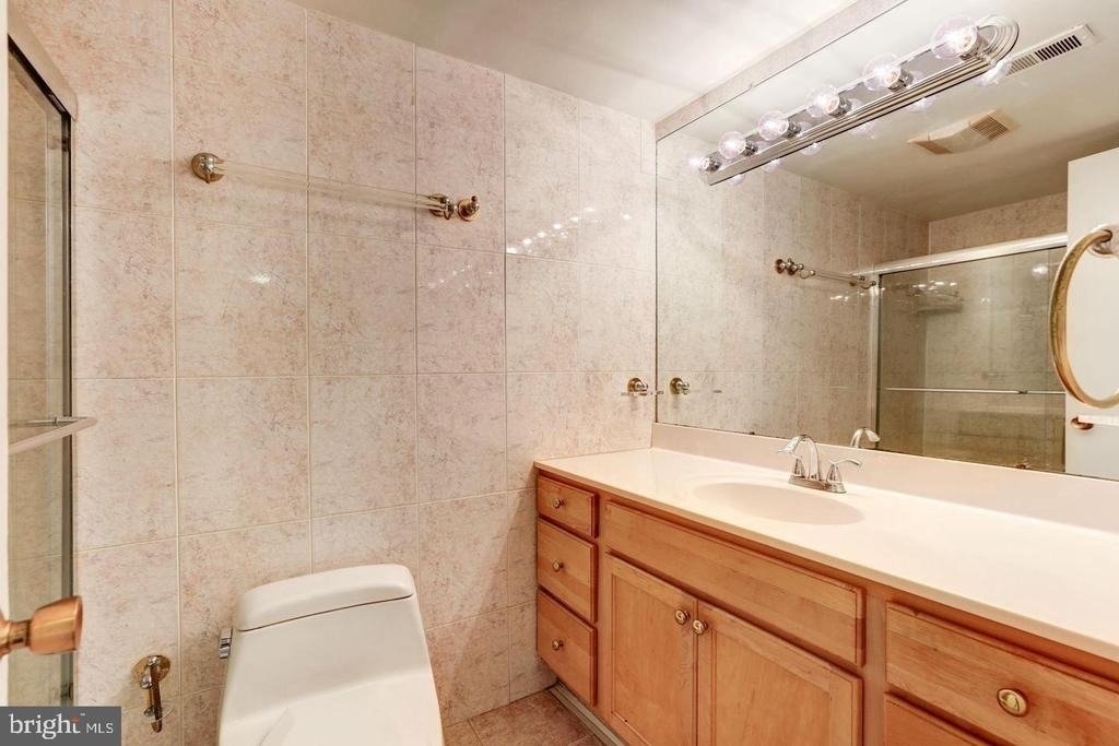 786 Quince Orchard Boulevard - Photo 15