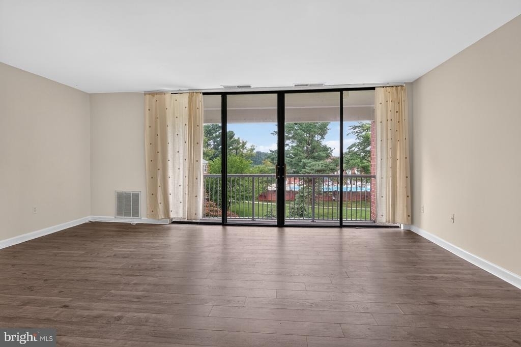 786 Quince Orchard Boulevard - Photo 9