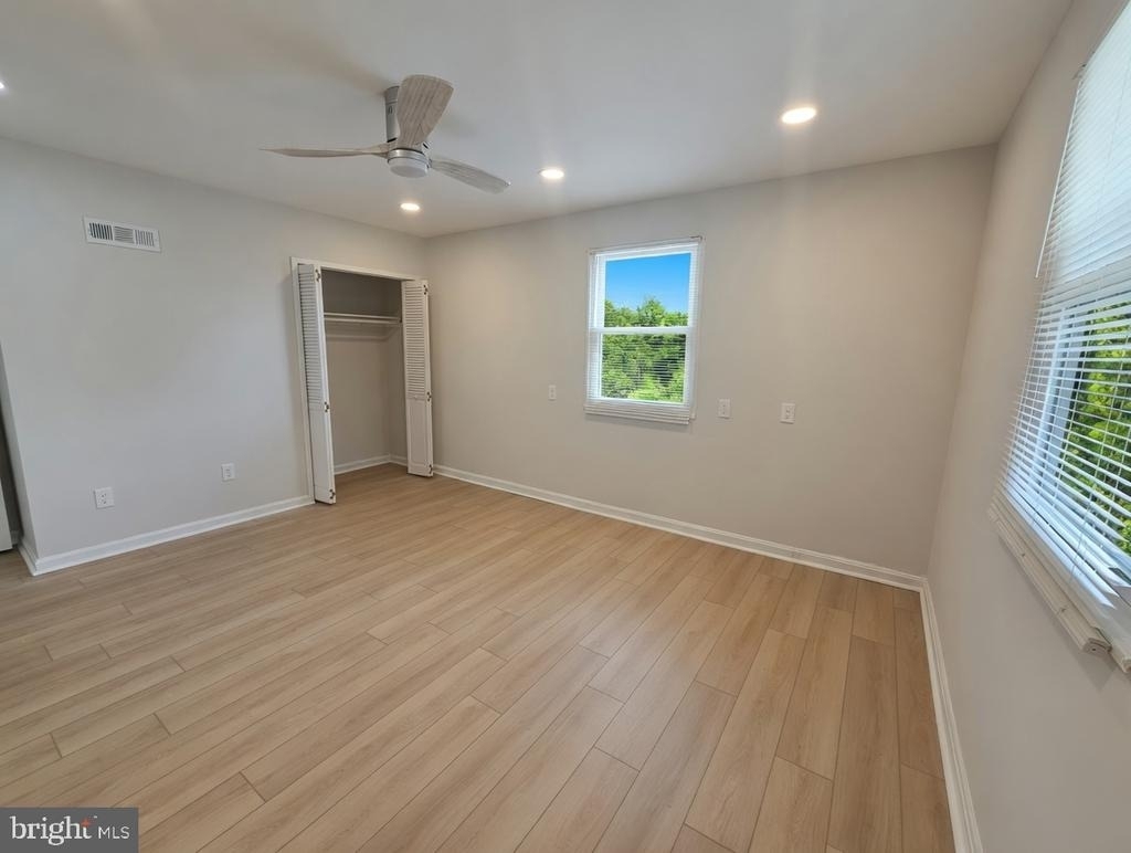 220 University Boulevard E - Photo 9