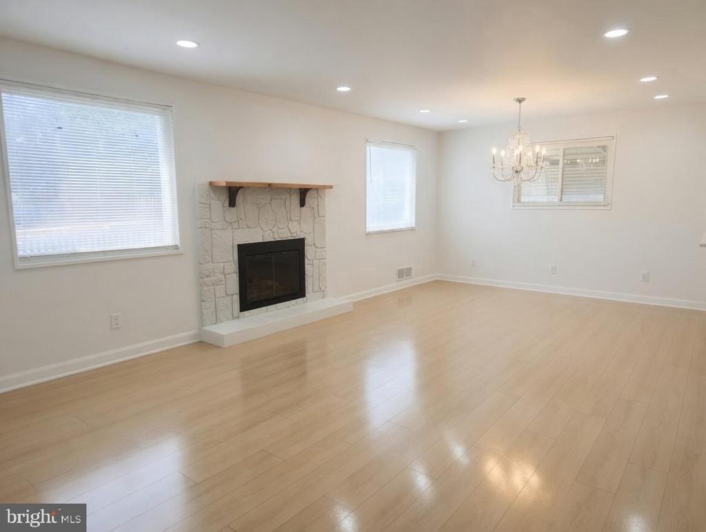 220 University Boulevard E - Photo 5