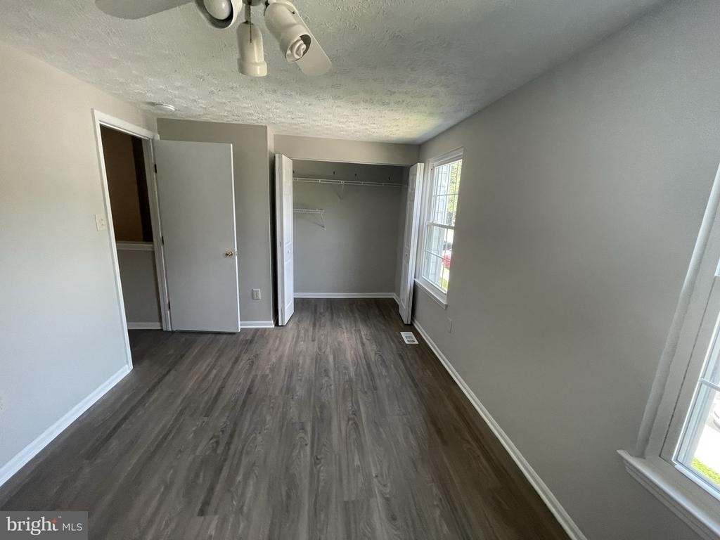 9412 Chippenham Drive - Photo 9