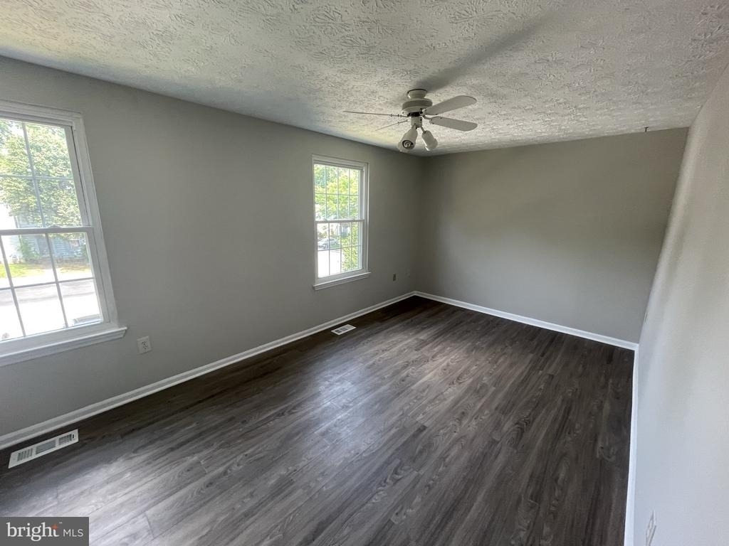 9412 Chippenham Drive - Photo 8