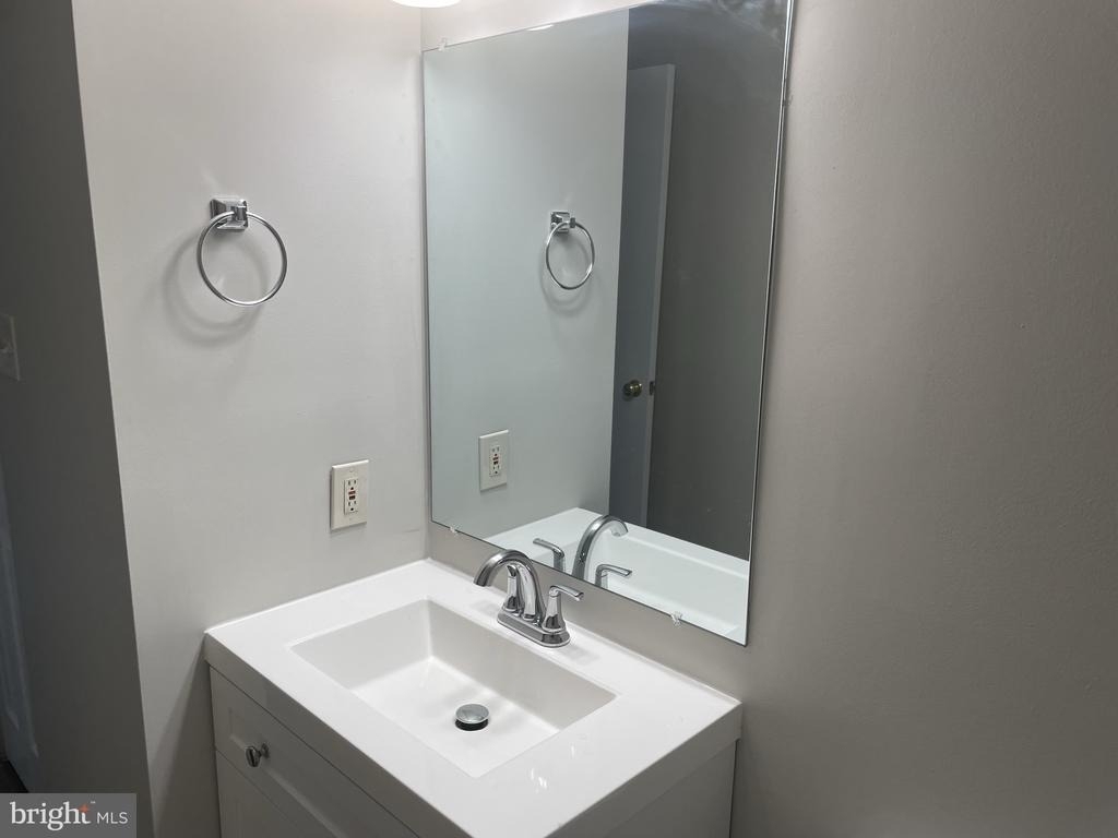 9412 Chippenham Drive - Photo 7