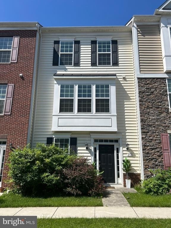 2721 Egret Way - Photo 0