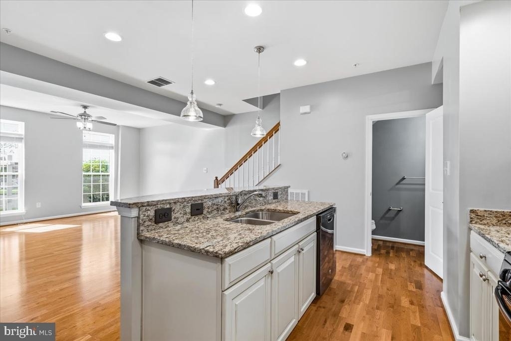 304 Mill Pond Road - Photo 9