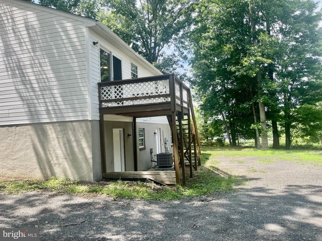 380 Sollers Wharf Road - Photo 1