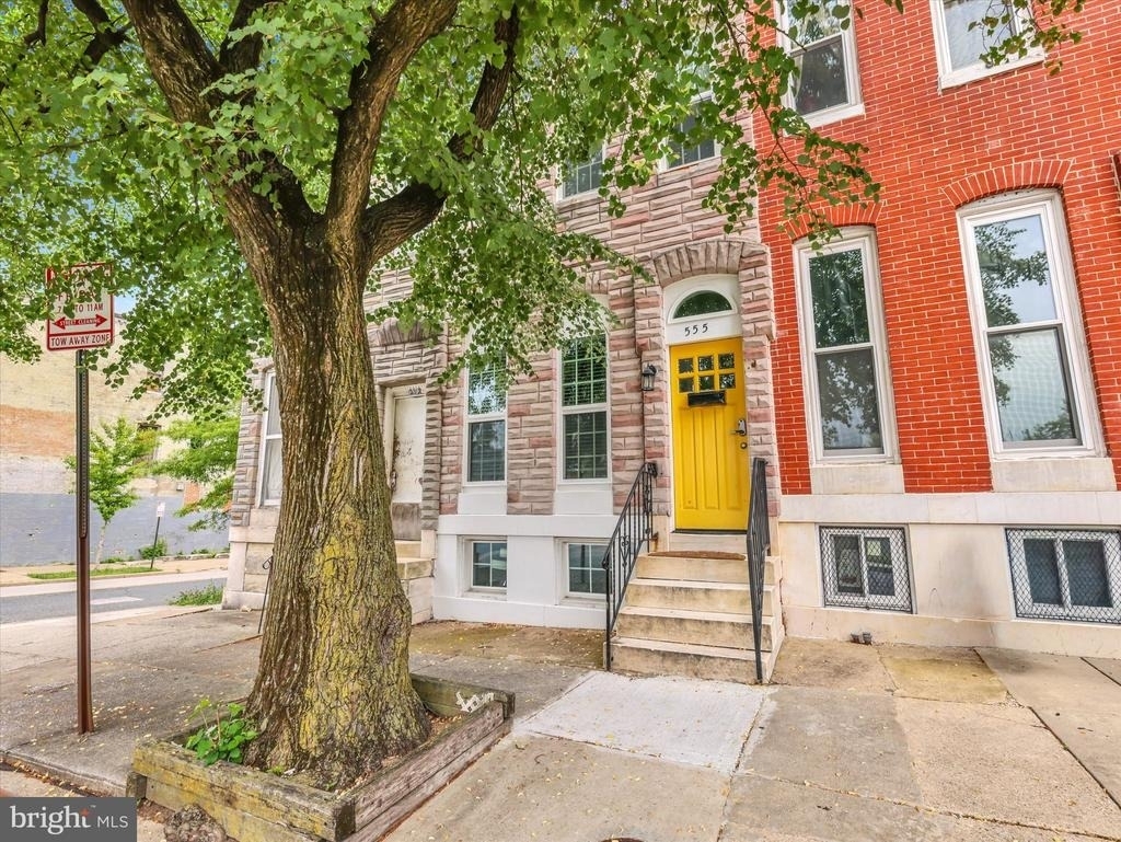 555 Presstman Street - Photo 0