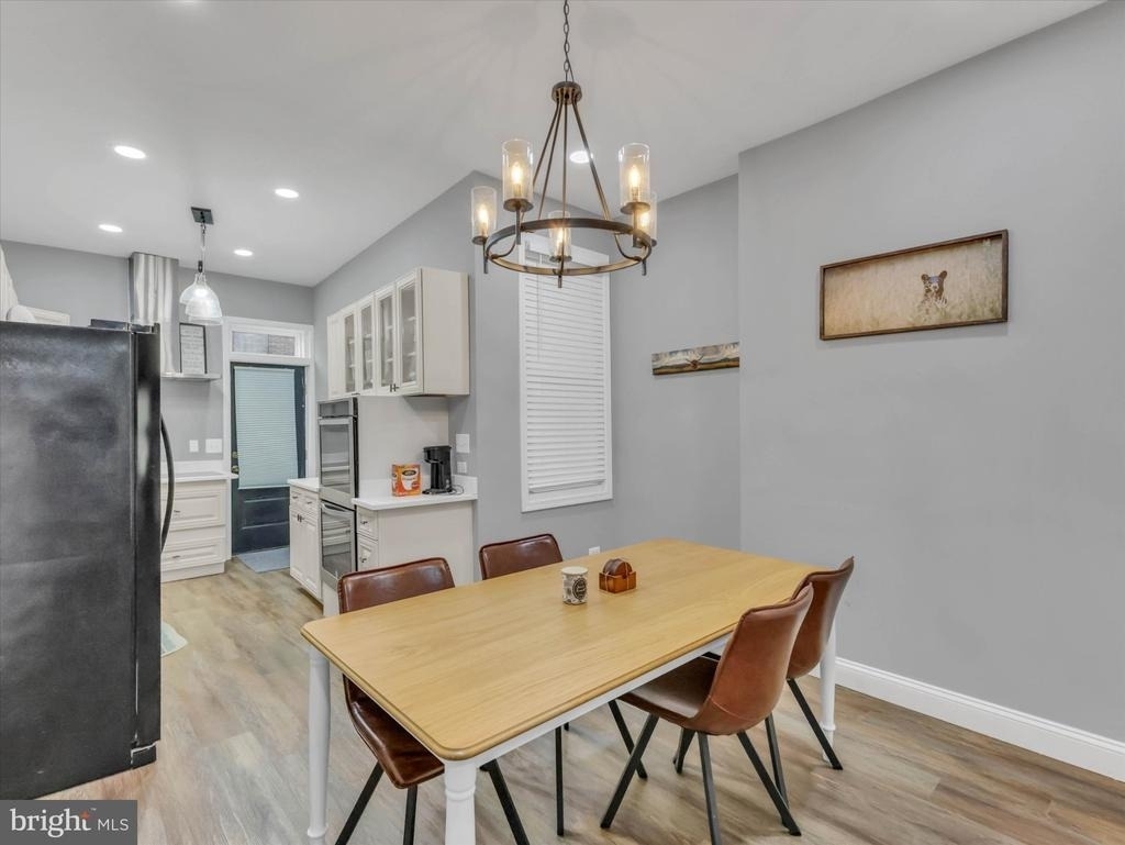 555 Presstman Street - Photo 9