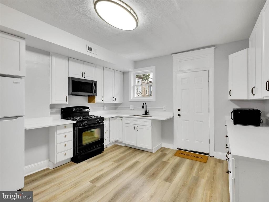 3009 Mcelderry Street - Photo 11